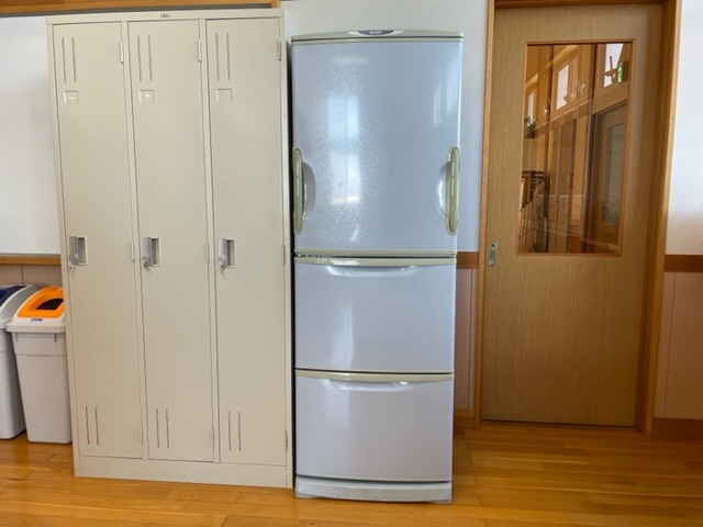 refrigerator.jpg